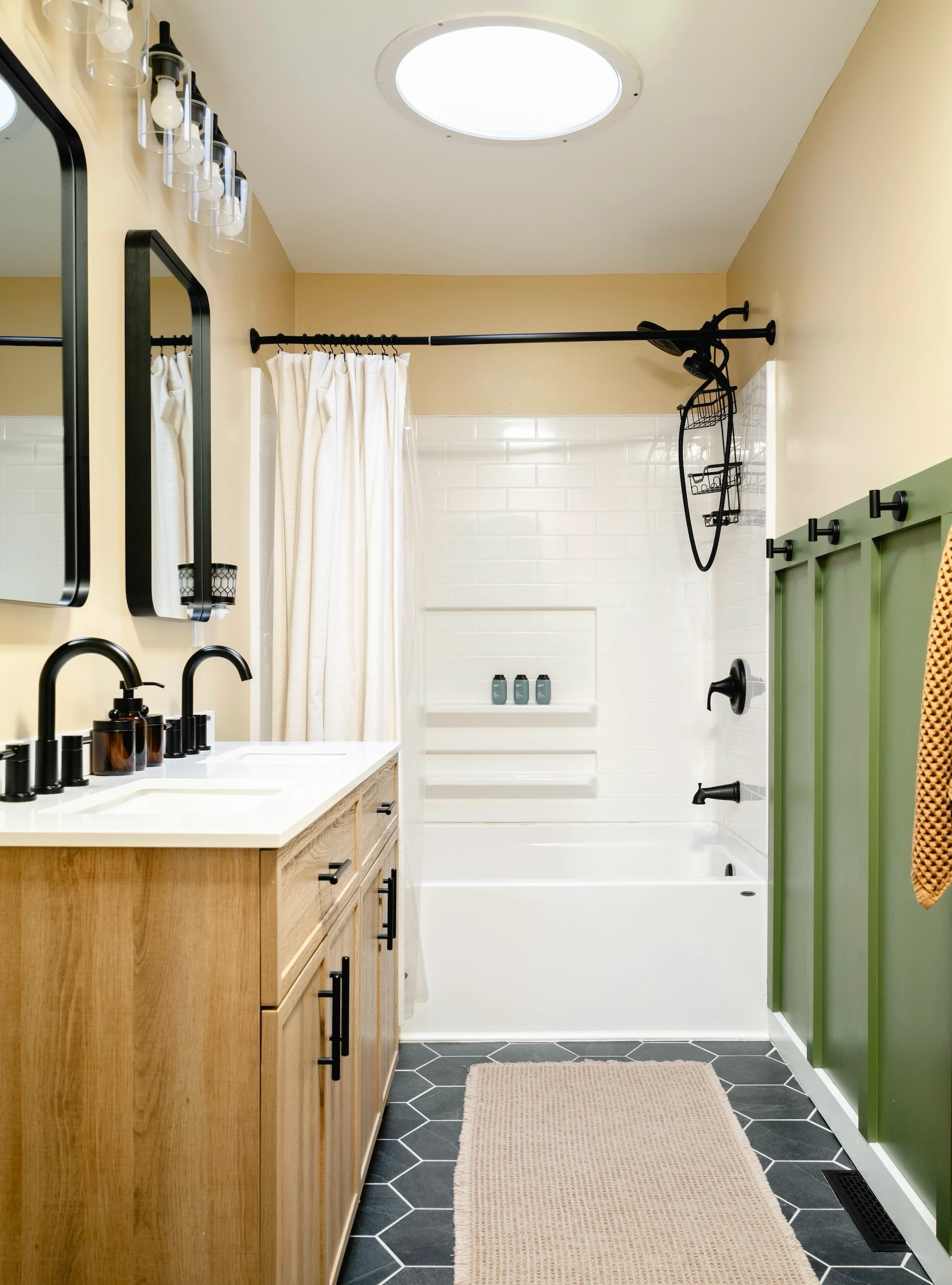Bathroom 1a